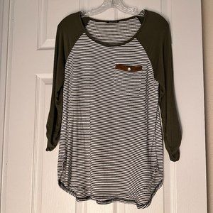 Pink Clover Madeline Roll Tab Knit top size M